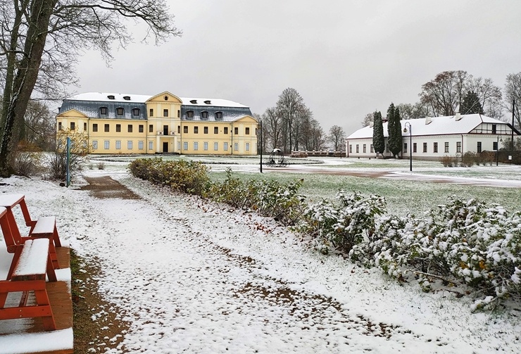 Krāslava  ietinas baltā sniega rotā. Foto: Inga Pudnika 294583