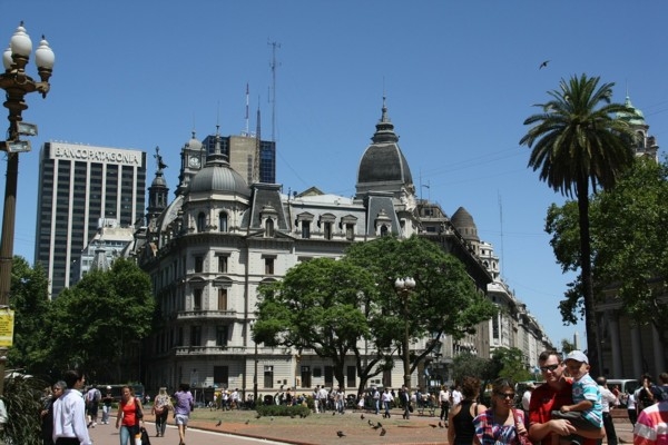 11. jūnijs vēsturē: Tiek dibināta Buenosairesas pilsēta