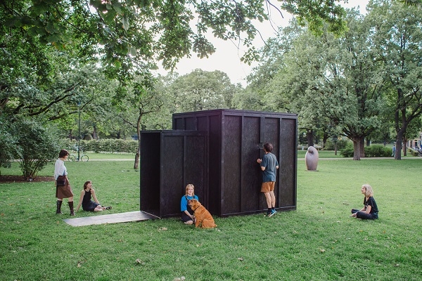 Vecpuišu parkā būs vides objekts «Melnais kubs» un analogās fotogrāfijas darbnīcas