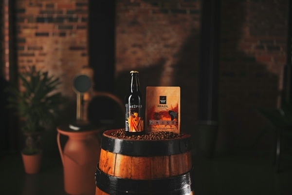 «Mežpils alus» un «Rocket Bean» radījuši jaunu kafijas stautu