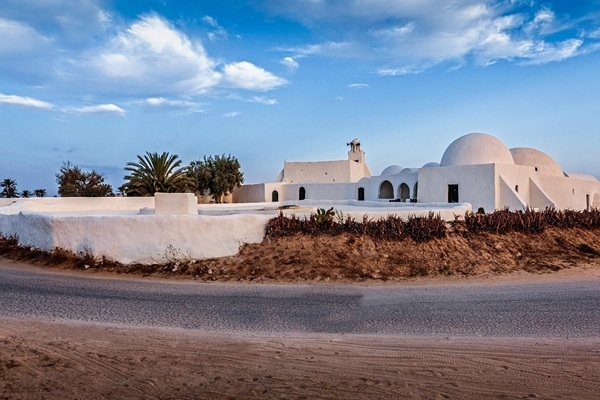 Džerba – unikāls cilvēka un vides mijiedarbības piemērs Tunisijā