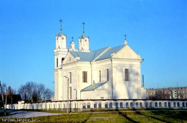 Dvietes-Sv-Stanislava-Kostkas-Romas-katolu-baznica 