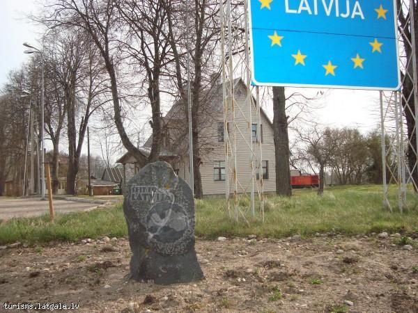 Pieminas-akmens-Seit-ir-Latvija 
